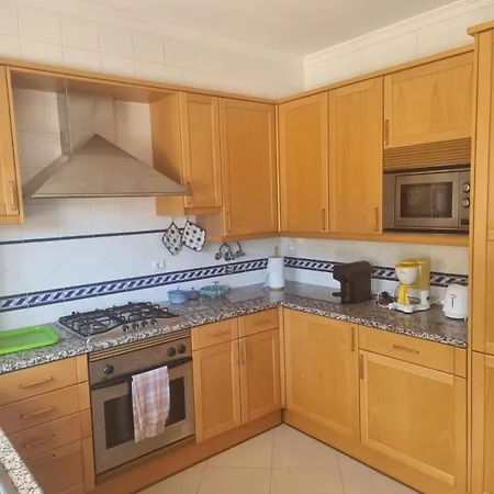 Apart. T2 Baixa Албуфейра