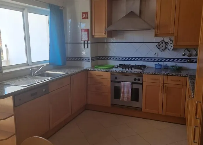 Apart. T2 Baixa Албуфейра