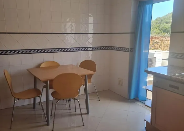 Apart. T2 Baixa Албуфейра